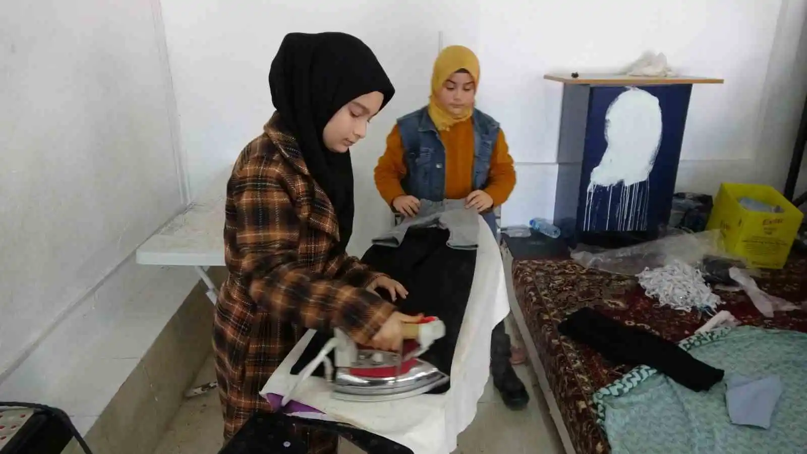 Yangınzedelerden sonra bu sefer depremzedeler için işbaşı yaptılar