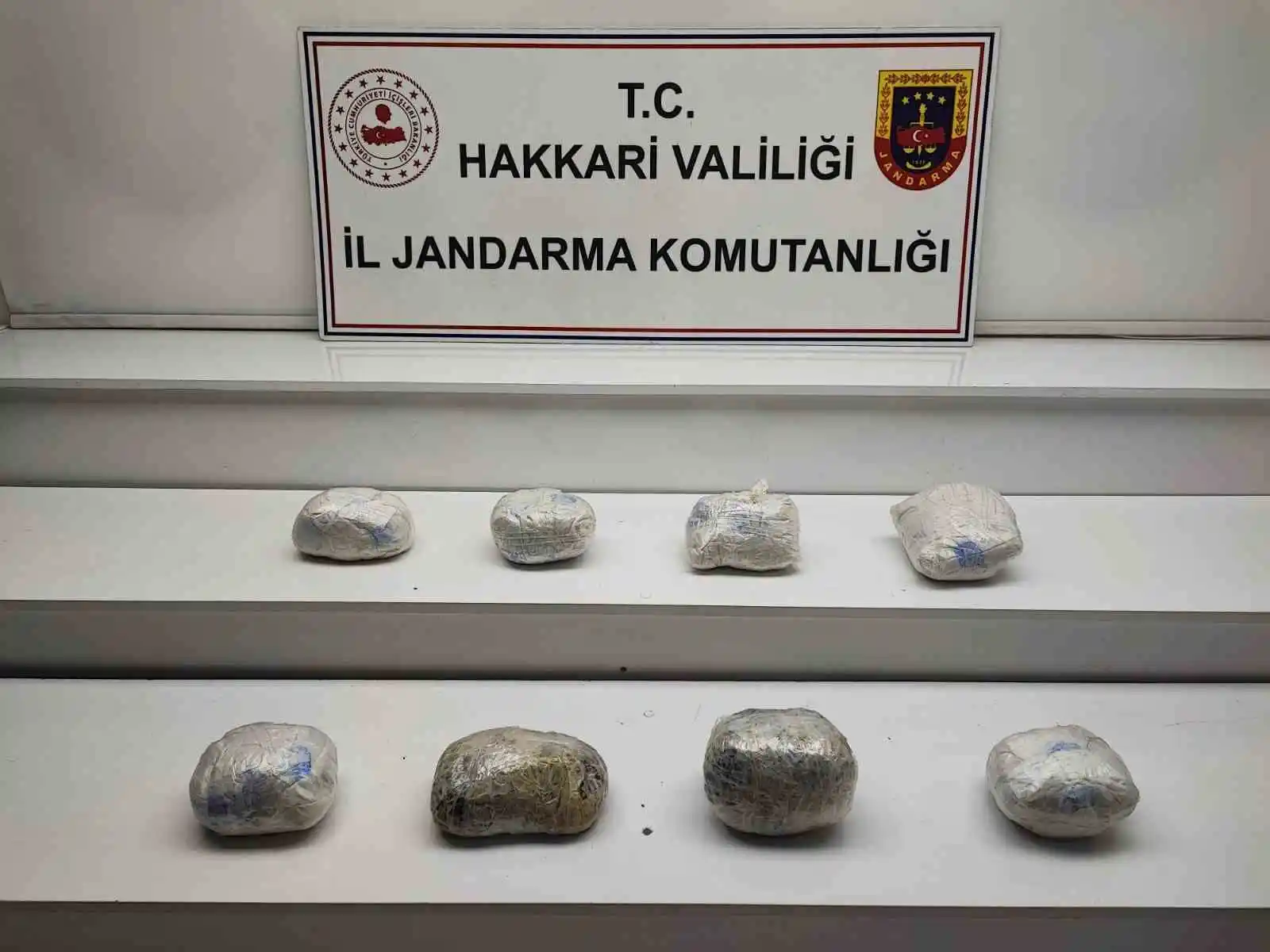 Yüksekova'da 10 kilo 900 gram uyuşturucu ele geçirildi