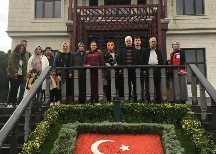 Depremzede vatandaşlar Adnan Menderes Demokrasi Müzesi'ni gezdi
