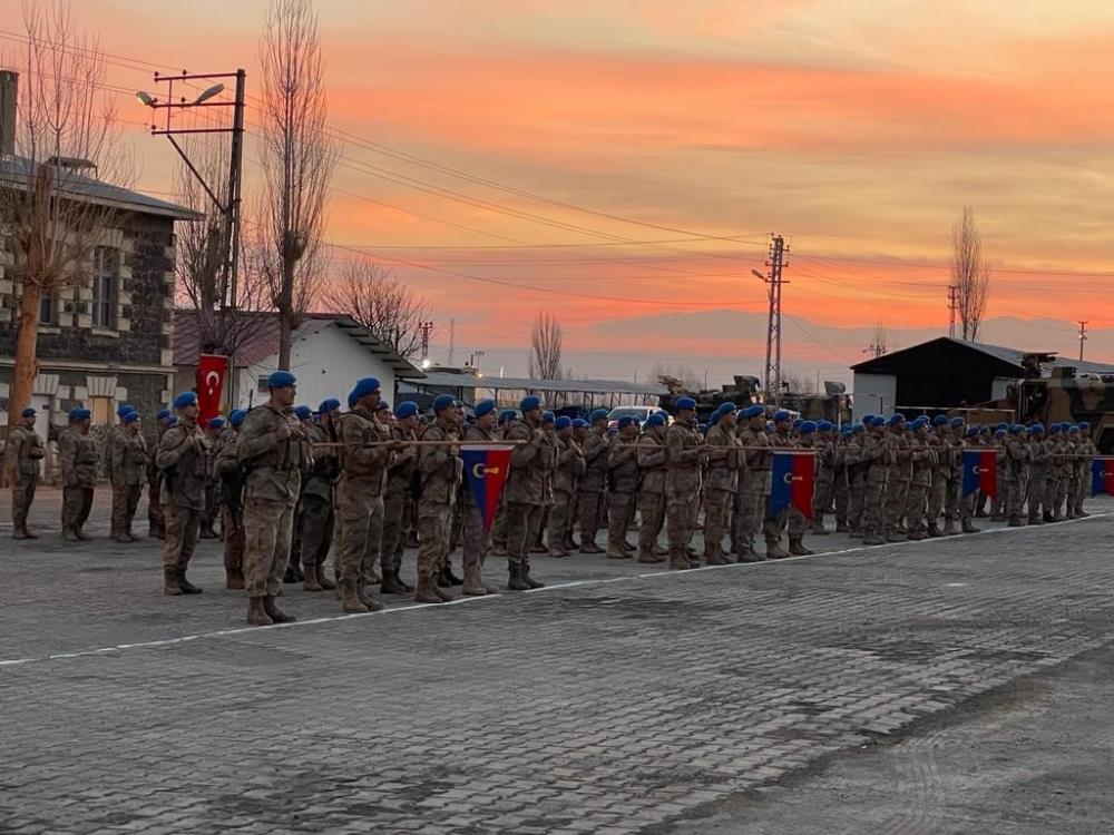 Kağızman'da komandolar El-Bab'a dualarla uğurlandı