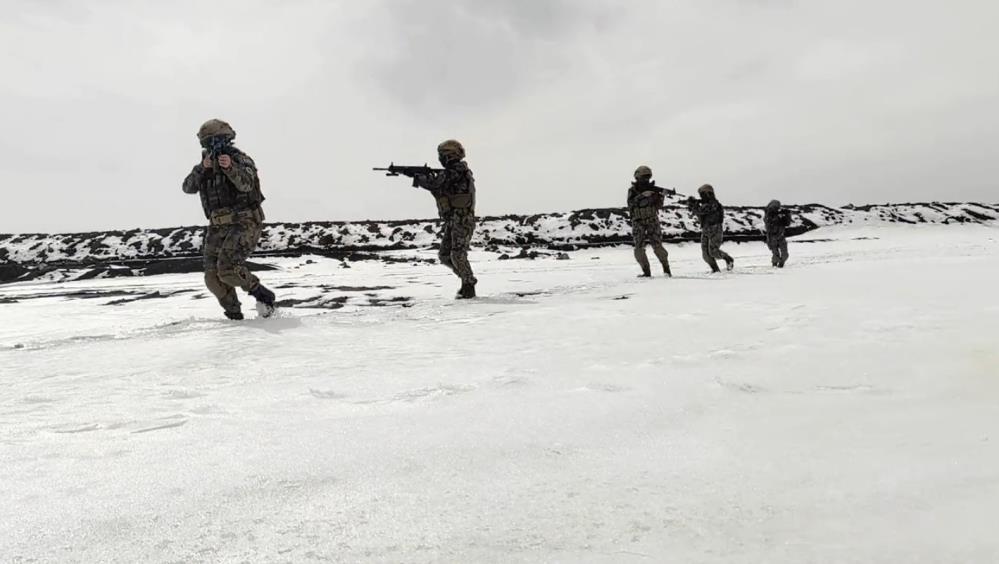 Kars Emniyeti'nden Özel Harekat Paylaşımı