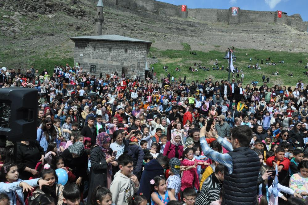 Kars'ta Çocuk Şenliği düzenlendi