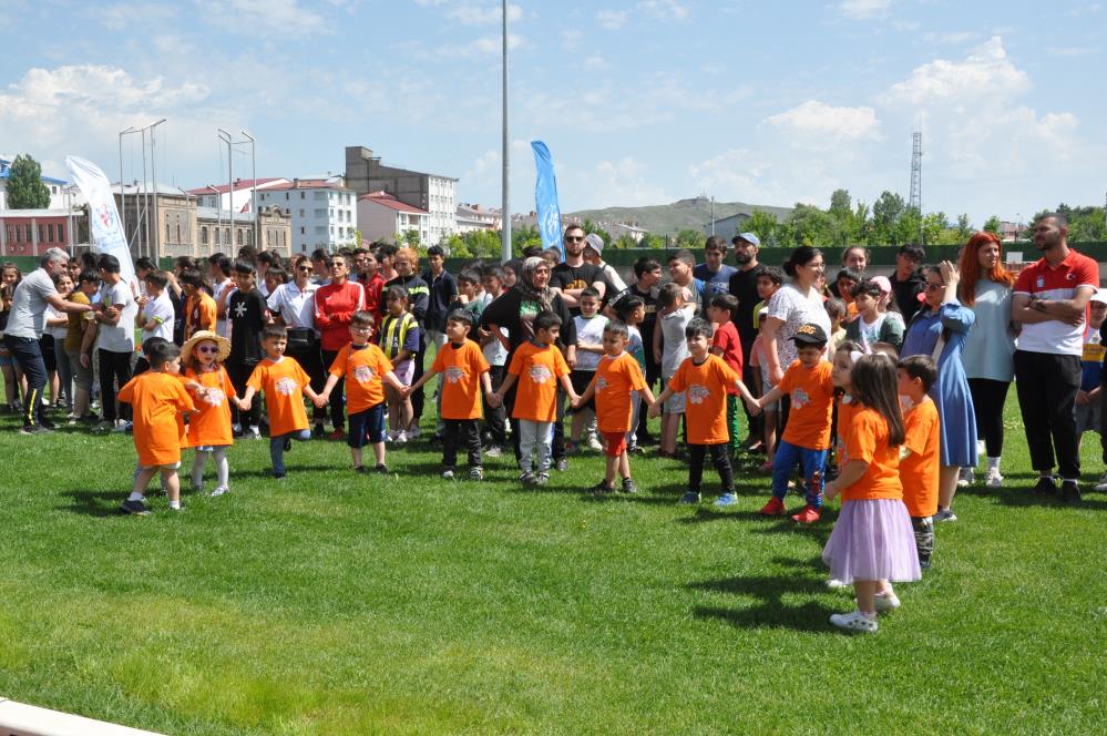 Kars'ta Yaz Spor Okulları'nın açılışı yapıldı