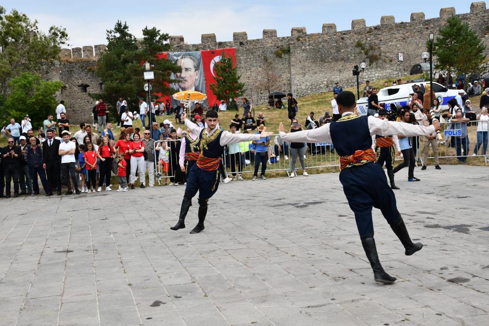 20. Ardahan Ulusal Kültür ve Bal Festivali'ne yoğun ilgi