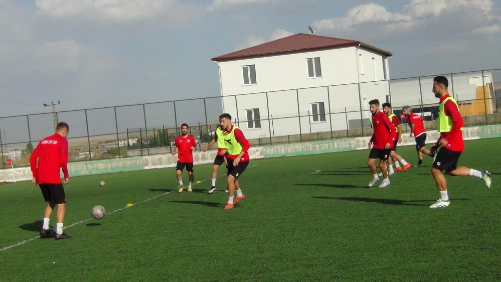 Kars 36 Spor'da hedef 3 puan