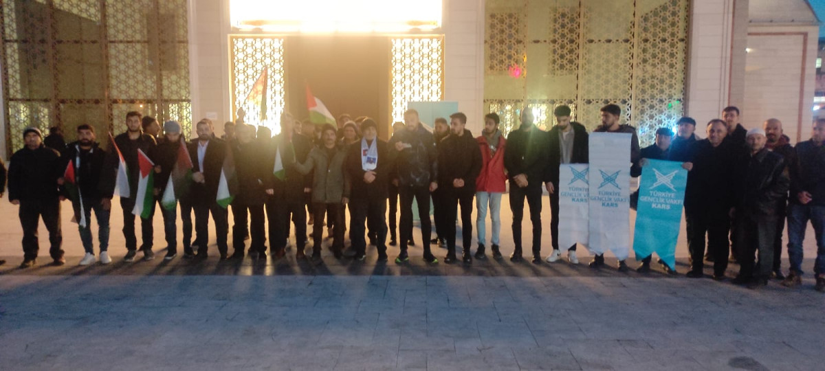Kars'ta STK'lar ABD 'nin red kararını protesto etti.
