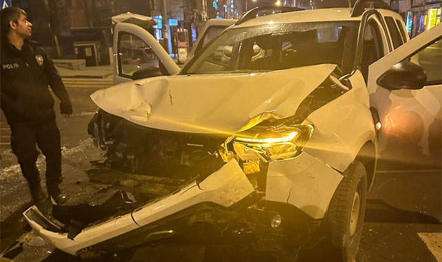 Kars'ta gece yarısı trafik kazası