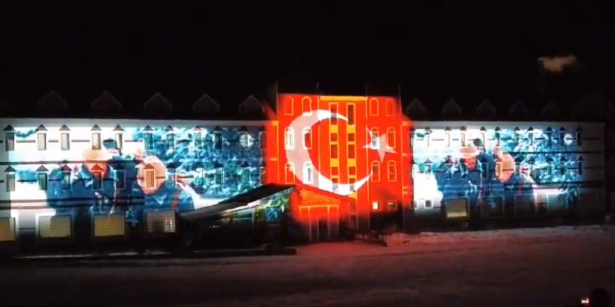 Sarıkamış'ta MAPPING 3D gösterisi duygulu anlara sahne oldu