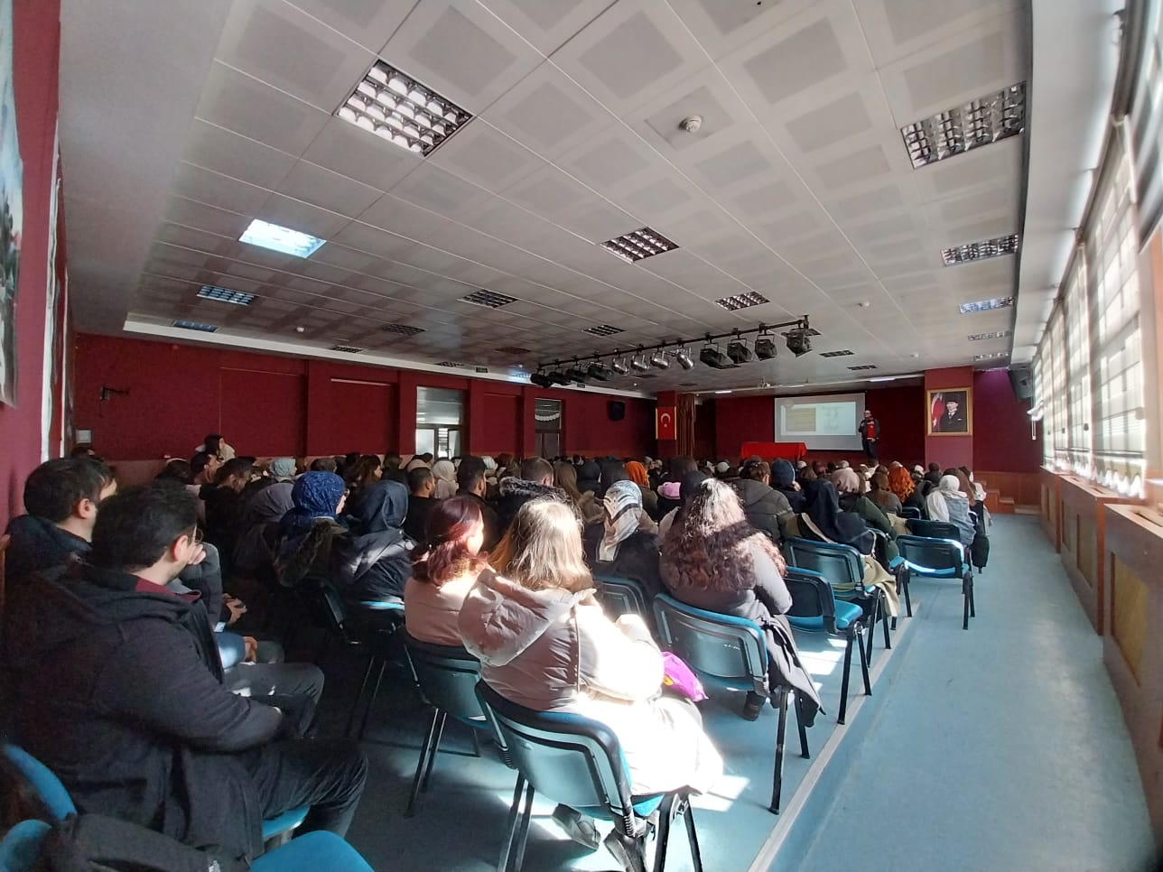 Aday memurlara 'Kadına Yönelik Şiddetle Mücadele' semineri verildi