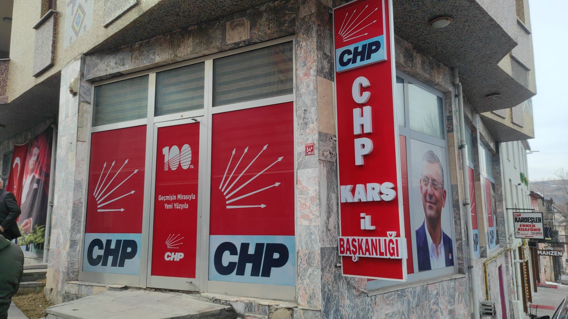 Kars'ta partililer CHP yönetimine tepki gösterdi