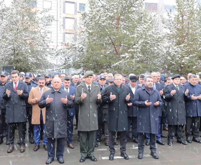 Kars'ta Çanakkale Zaferi'nin 109. yıldönümü kutlandı