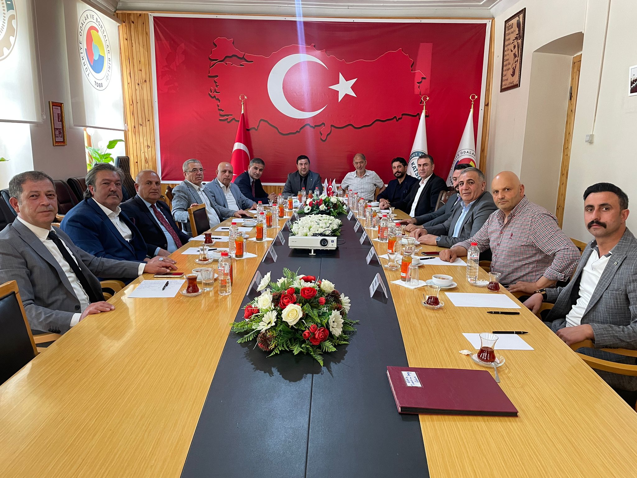 Gazi Kars Platformu, kentin sorunlarını masaya yatırdı