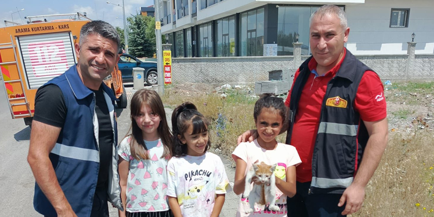 Minikler Haber Verdi İtfaiye Ekipleri Kurtardı