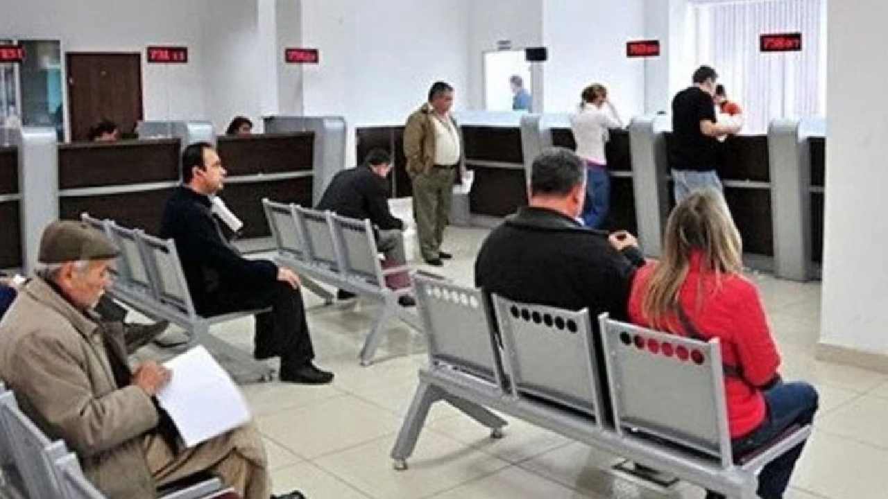 19 Mayıs'ta Bankalar Çalışıyor mu? EFT ve Havale Yapılabilecek mi? Tüm Detaylar!