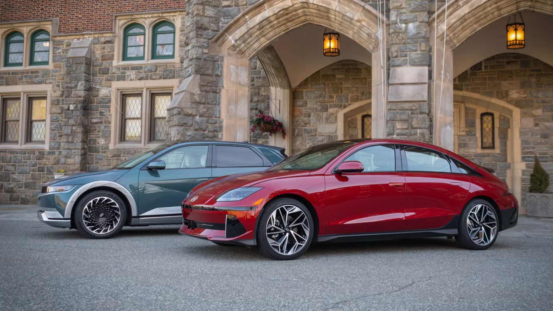 Hyundai'den Şok ÖTV İtirafı: O Elektrikli Modellerde Neden Kar Edilmiyor? GM Berkel Açıkladı!