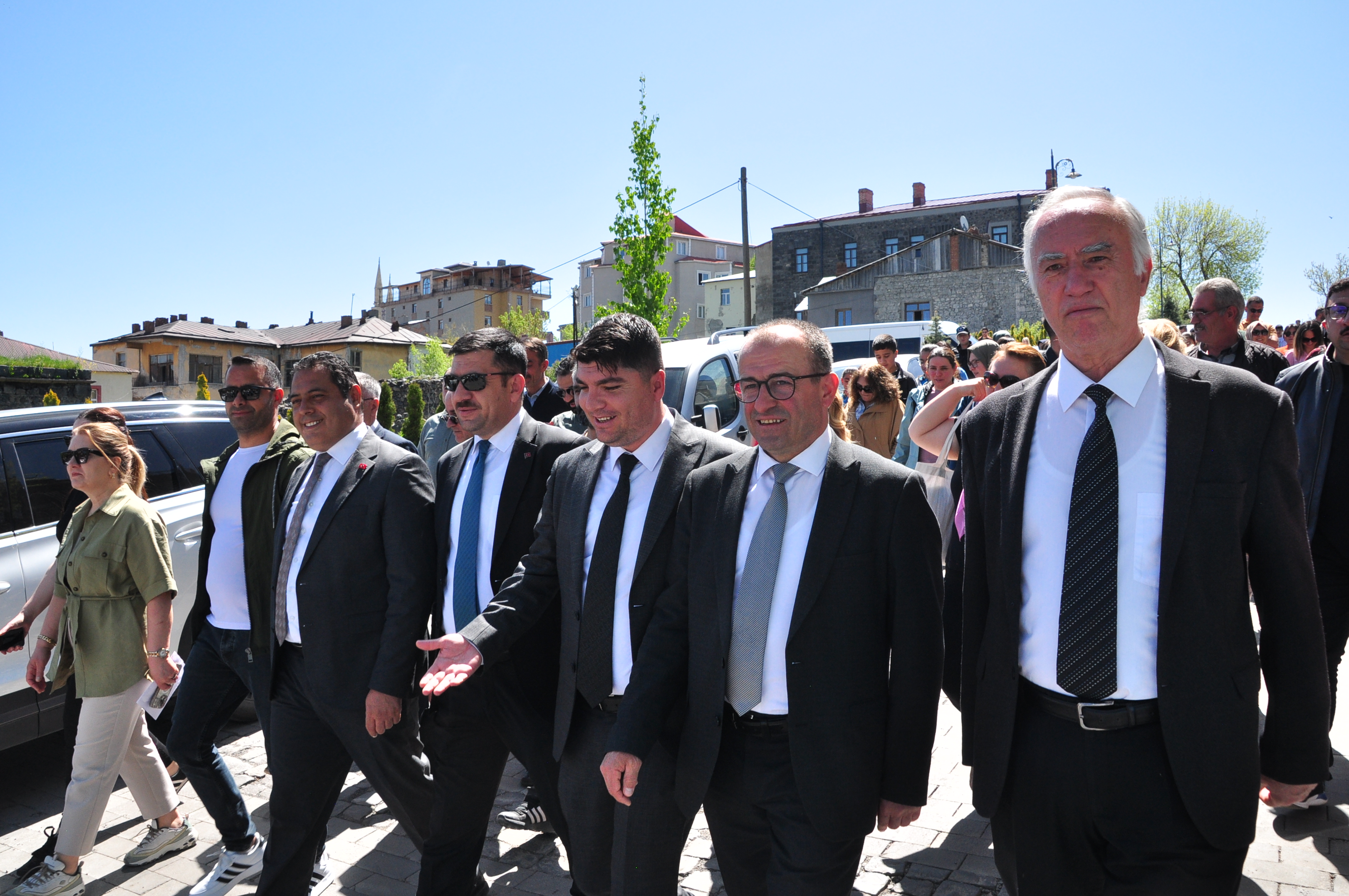 Kars'ta "Dünya Sağlık İçin Hareket Et Günü" Yürüyüşü Düzenlendi