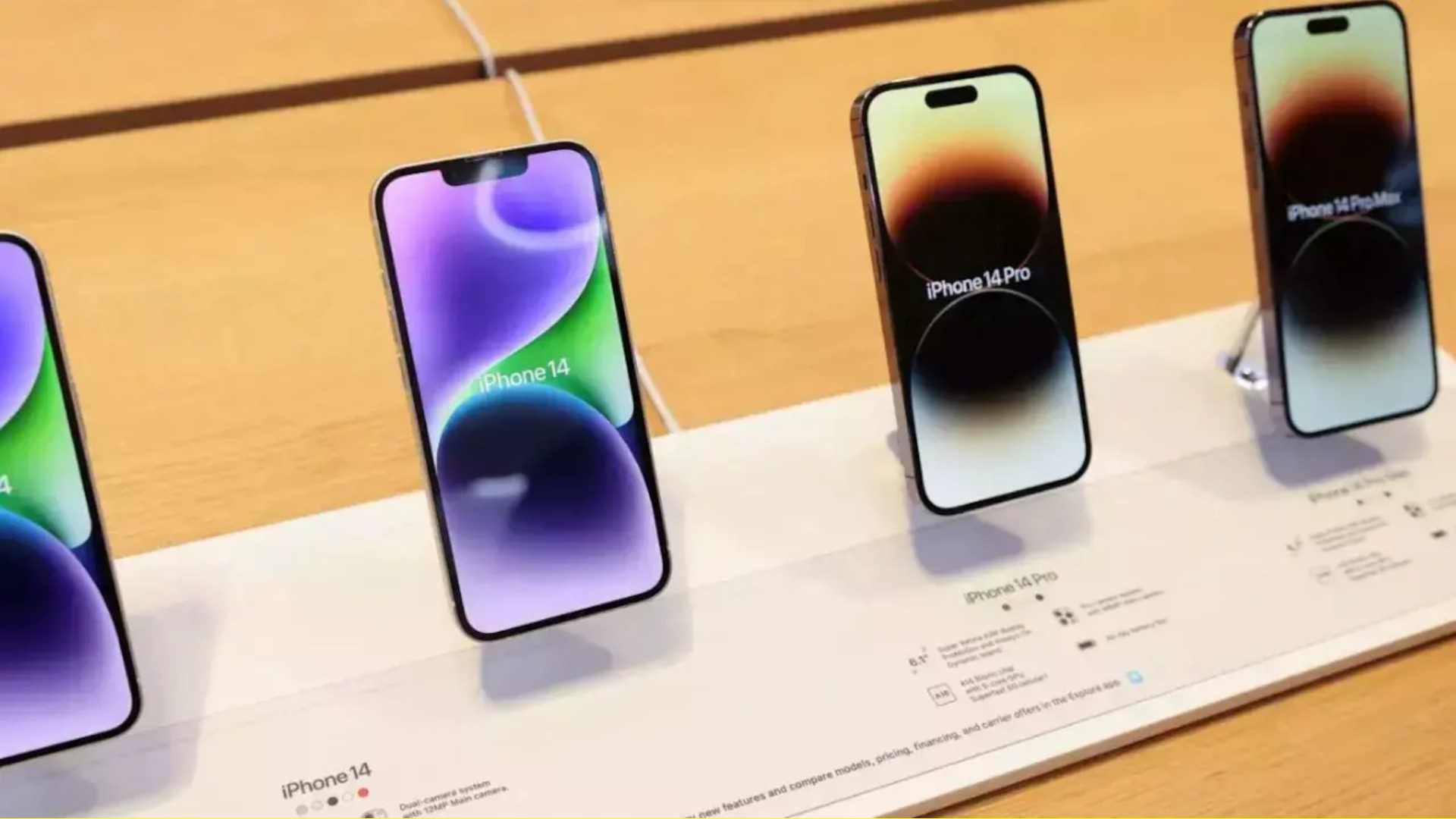 Mart 2025'in En İyi iPhone Ekranı Hangi Modelde? İşte Zirvedeki İsimler!