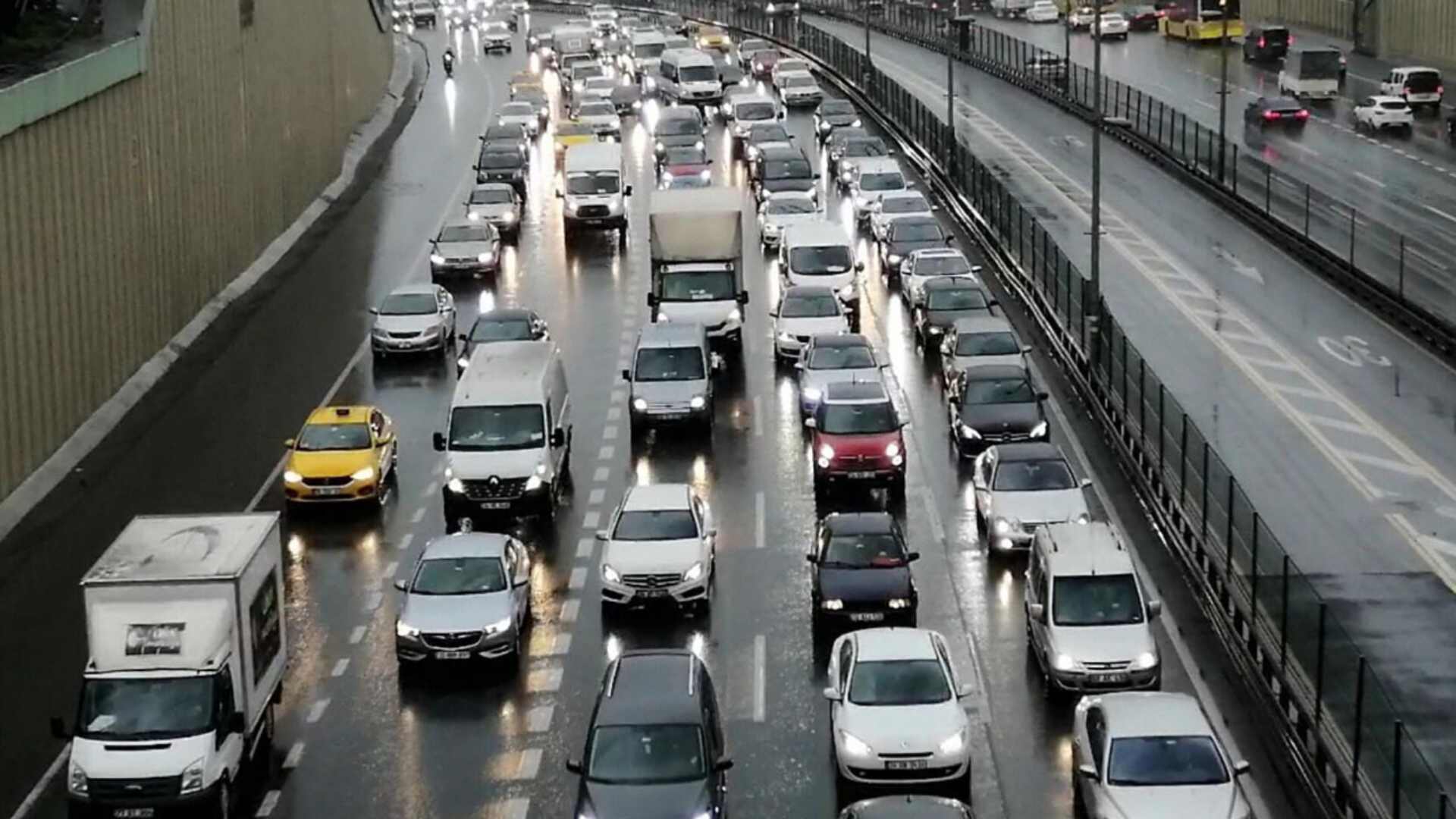 Trafikte Artık Affı Yok: Cezalar Katlanıyor! Hangi Kural İhlaline Ne Kadar Ceza?