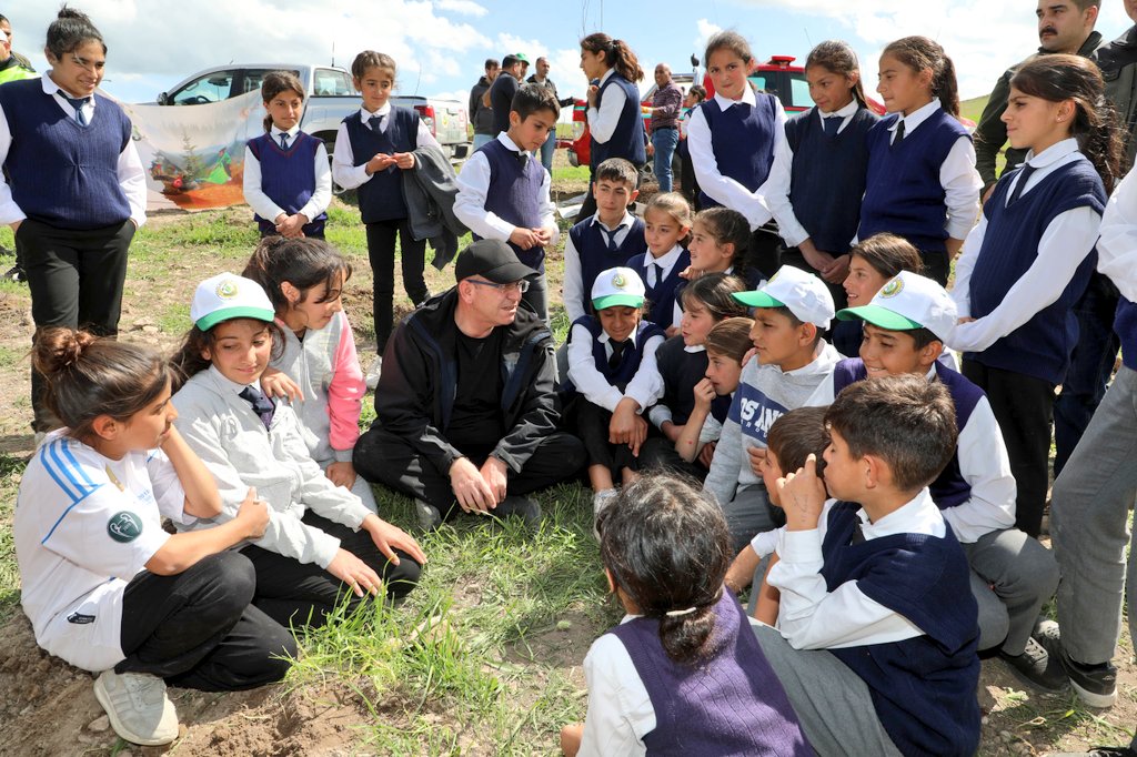Yeşil Digor'a 400 Fidan Dikildi