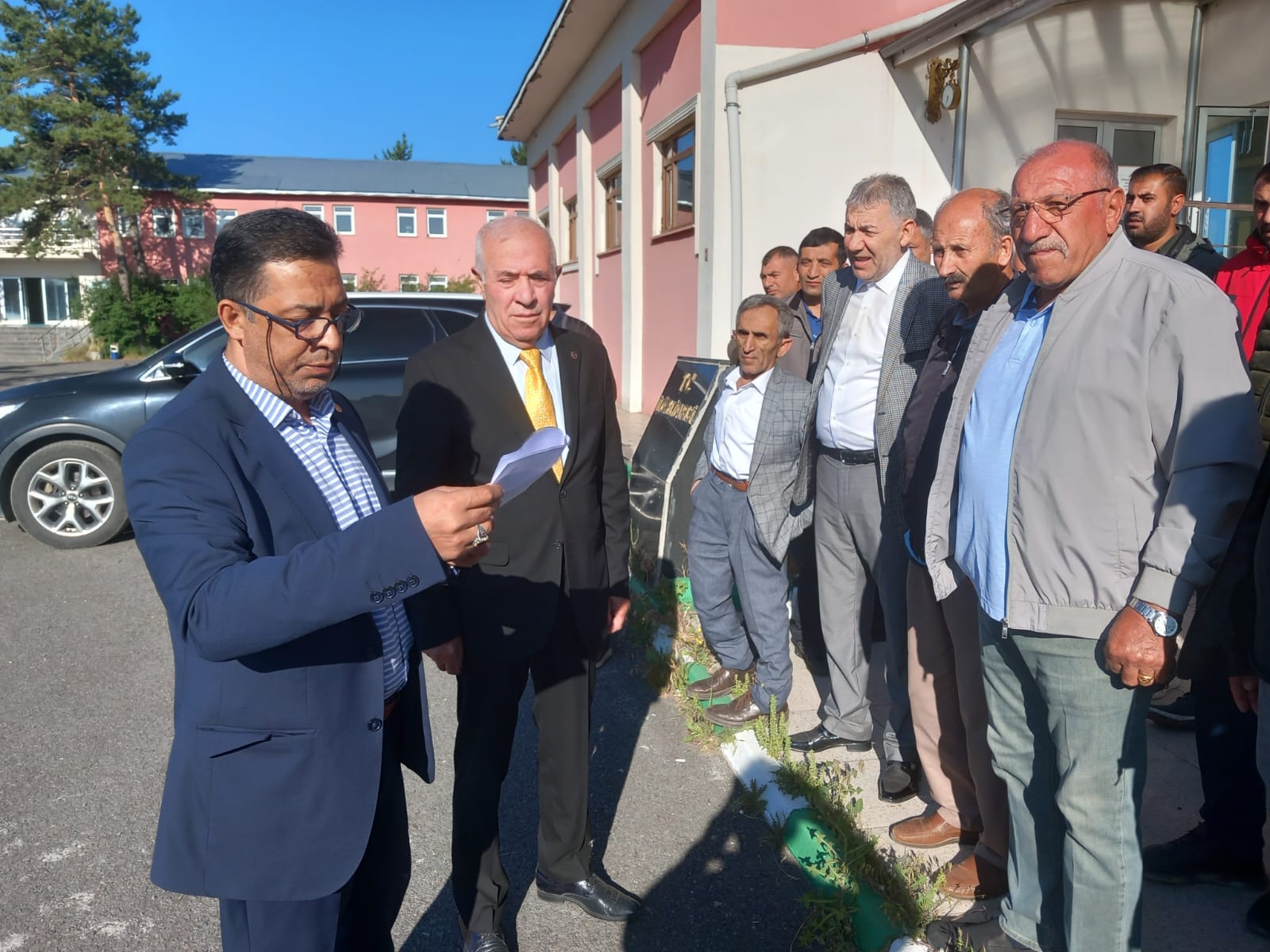 Kars İl Özel İdaresi işçileri ilk eylem planını hayata geçirdi