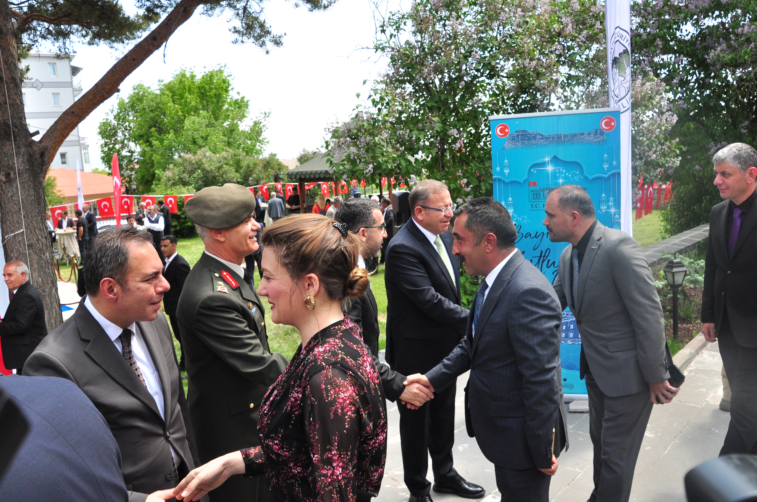 Kars'ta protokol üyeleri bayramlaştı
