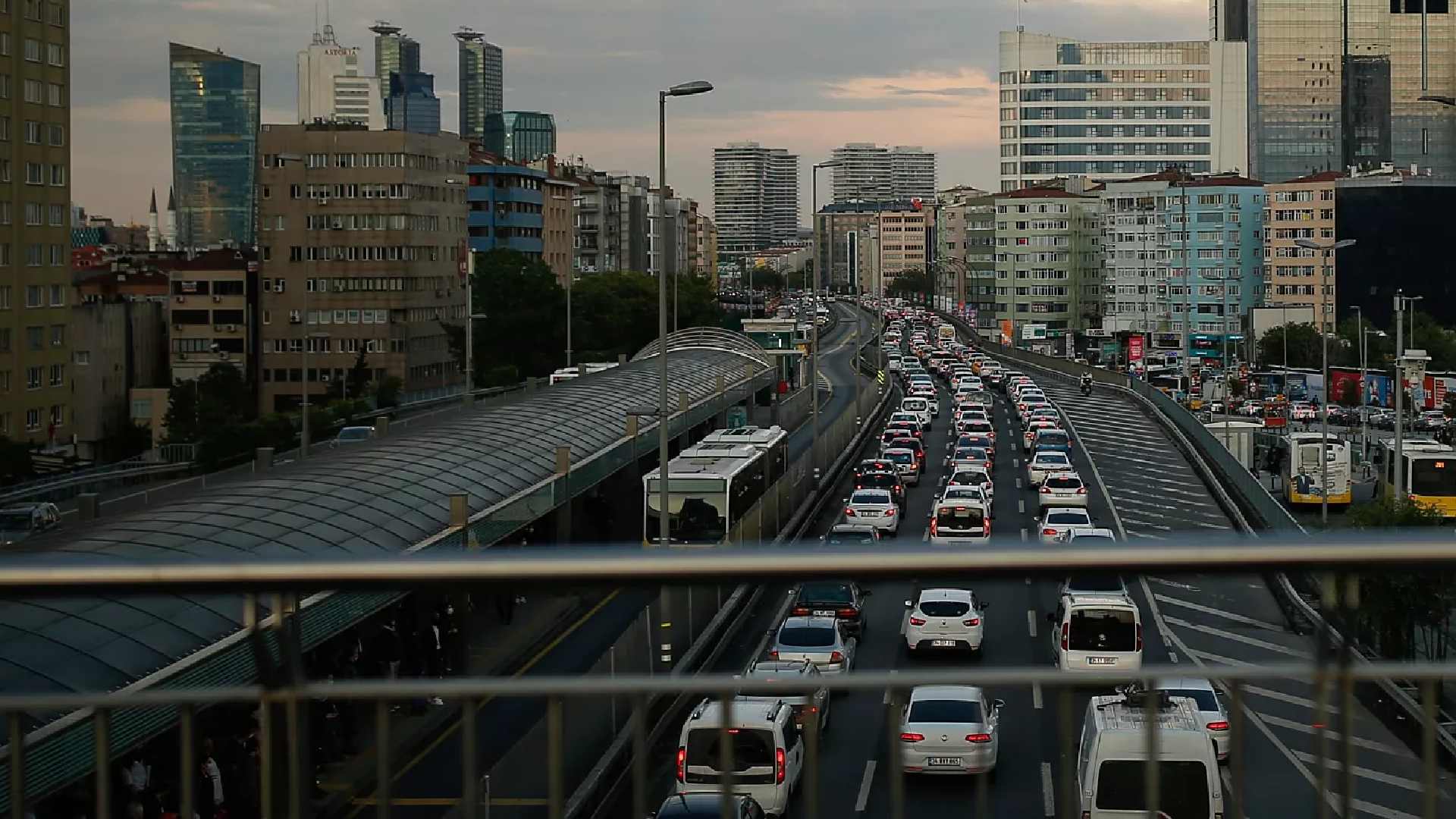 ÖTV gelirleri uçuşa geçti! Mayıs Ayında motorlu taşıtlardan ÖTV ne kadar toplandı?