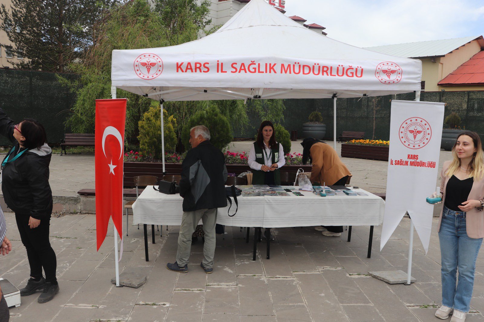 Sigara ile Mücadelede Bilgilendirme Atağı