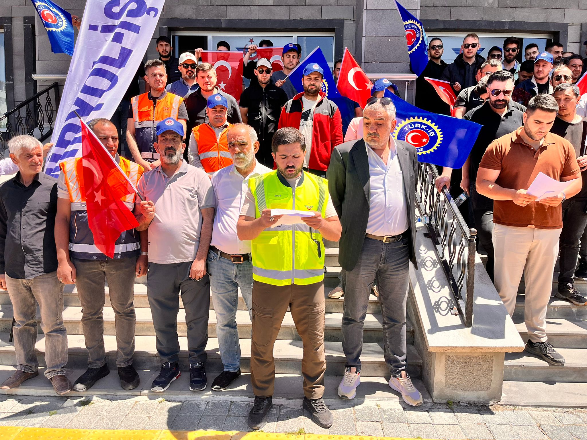 Toplu İş Sözleşmesi teklifine karşı basın açıklaması yapıldı