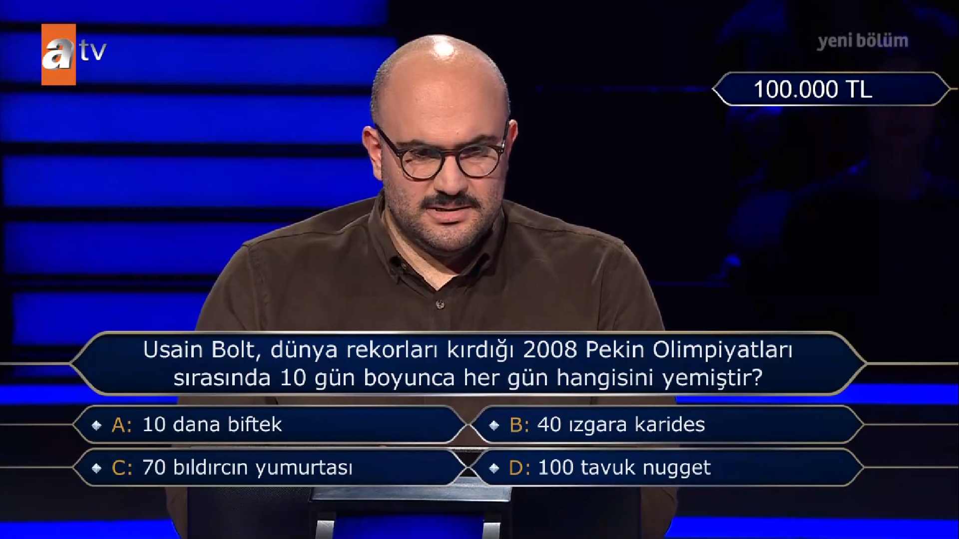 Usain Bolt, dünya rekorları kırdığı 2008 Pekin Olimpiyatları sırasında 10 gün boyunca her gün hangisini yemiştir?