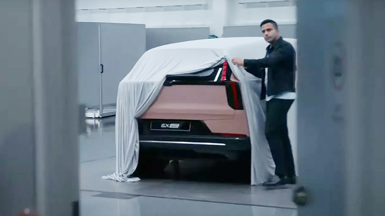 Volvo EX60'dan Güvenlikte Devrim: 2026'da Neler Sunacak?