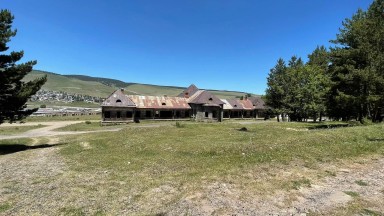 Tarihi Katarina Köşkü, bakımsızlıktan çürüyor