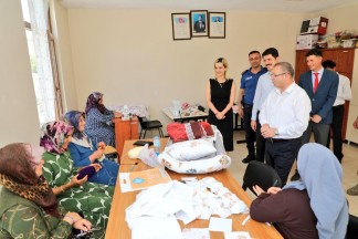 Vali Ziya Polat’tan Digor Halk Eğitim Merkezi’ne Ziyaret
