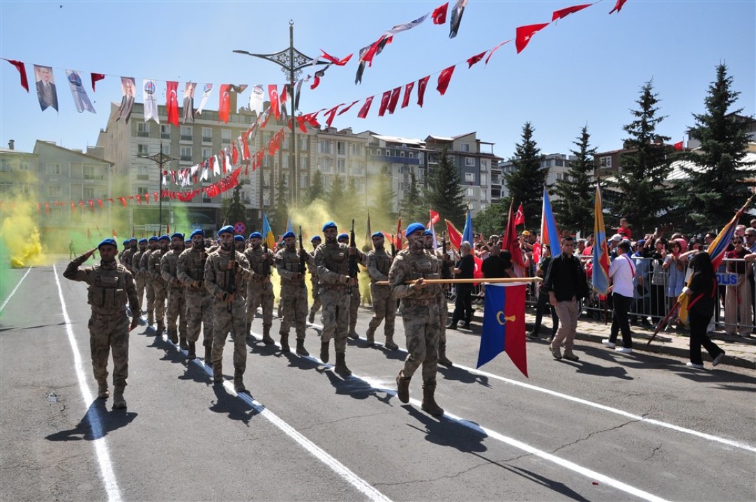 Kars’ta zafer coşkusu