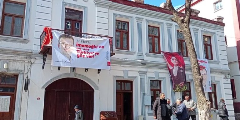 Kars CHP de işler karıştı, sandık kurmama kararı alındı!