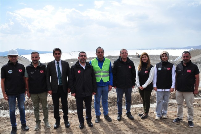 Kayak Merkezi'nde suni karlama sistemi yapımı devam ediyor