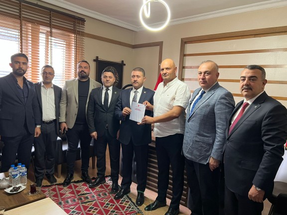 MHP heyeti, Kars Gazeteciler Cemiyetini ziyaret etti