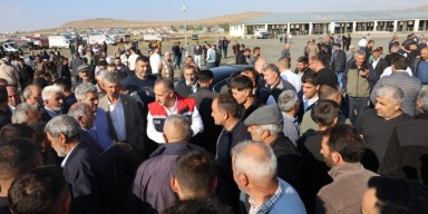 Kars'ta Şap Hastalığı Nedeniyle Kapalı olan Hayvan Pazar Bugün Açıldı