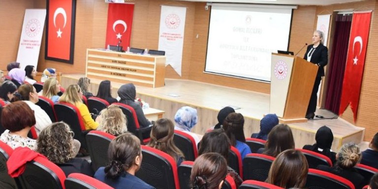 Koruyucu Aile Farkındalık Toplantısı Düzenlendi