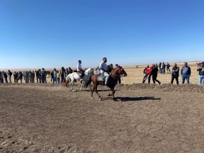 Arpaçay’da 4. Geleneksel Rahvan At Yarışları düzenlendi