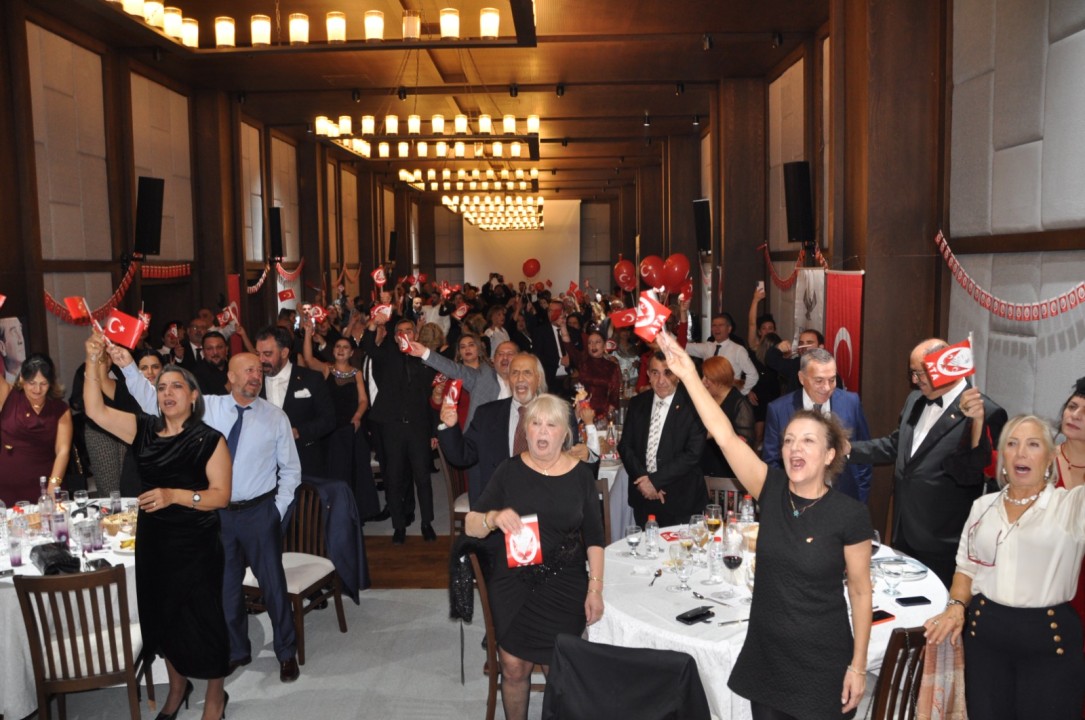 Kars’ta 50 yıl sonra Cumhuriyet Balosu düzenlendi