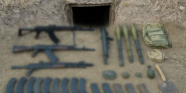 Kars kırsalında teröristlere ait sığınak bulundu