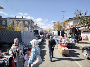 Unutulmaya yüz tutmuş pazarcılık mesleği yaşatılmaya çalışılıyor.