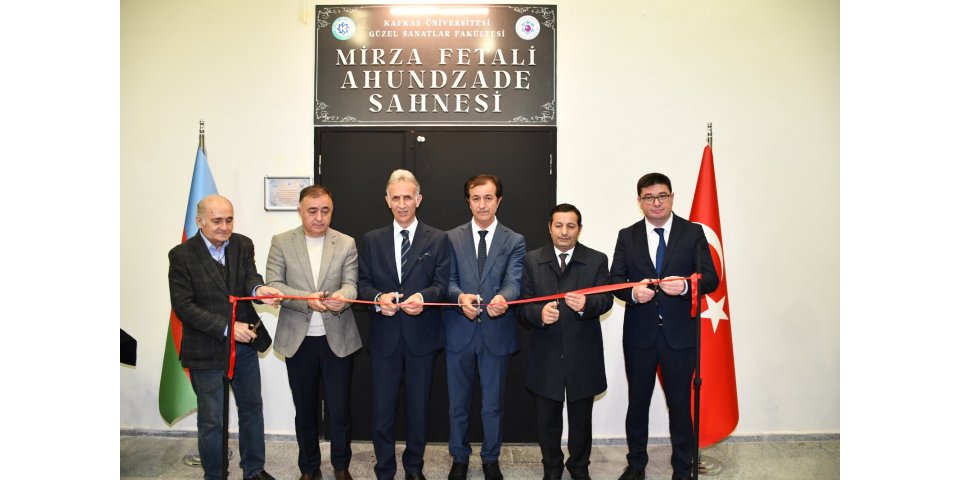 Kars'ta Sahne Yükseliyor: Mirza Fetali Tiyatrosu Açıldı