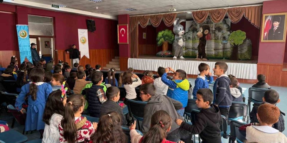 Sarıkamış'ta Minik Kalplere Doğa Sevgisi: Şarkılı Orman Oyunu