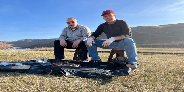 Kars Sıcağında Doğa Molası: Mesire Alanları Doldu Taştı