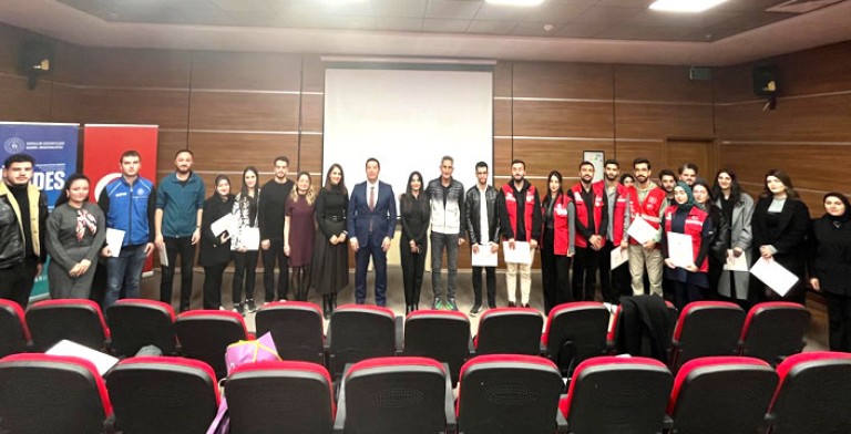 UNİDES'le Gençler Parladı: Takım Ruhu, Girişimcilik ve Sosyal Beceri!