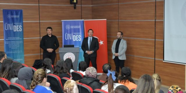 Kars'ta Yüzme Hakemliği Kursu: Yeni Hakemler Yüzme Sporuna Can Katacak