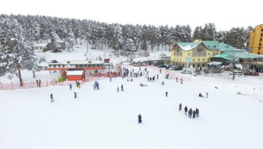 Sarıkamış'ta Kayak Keyfi Cep Yakacak: Günlük Skipass 1000 TL!