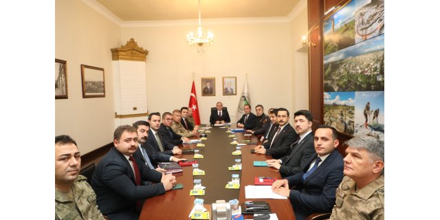 Yılbaşı Huzuru İçin Güvenlik Kalkanı: Göç, Asayiş ve Trafik Önlemleri