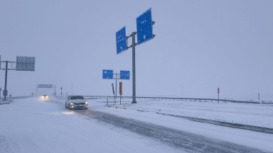 Kars´ta kar nedeniyle 41 köy yolu ulaşıma kapandı